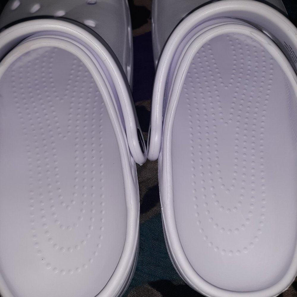 ((Listing # 128)) White Shoes (( New )) - Picture 3 of 5